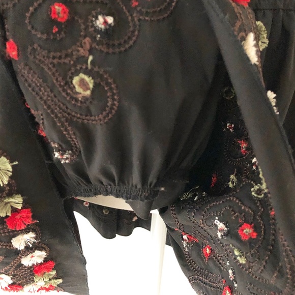 4/$20 🌴 Black Floral Embroidered Ruffle Hem Skirt - Picture 5 of 7